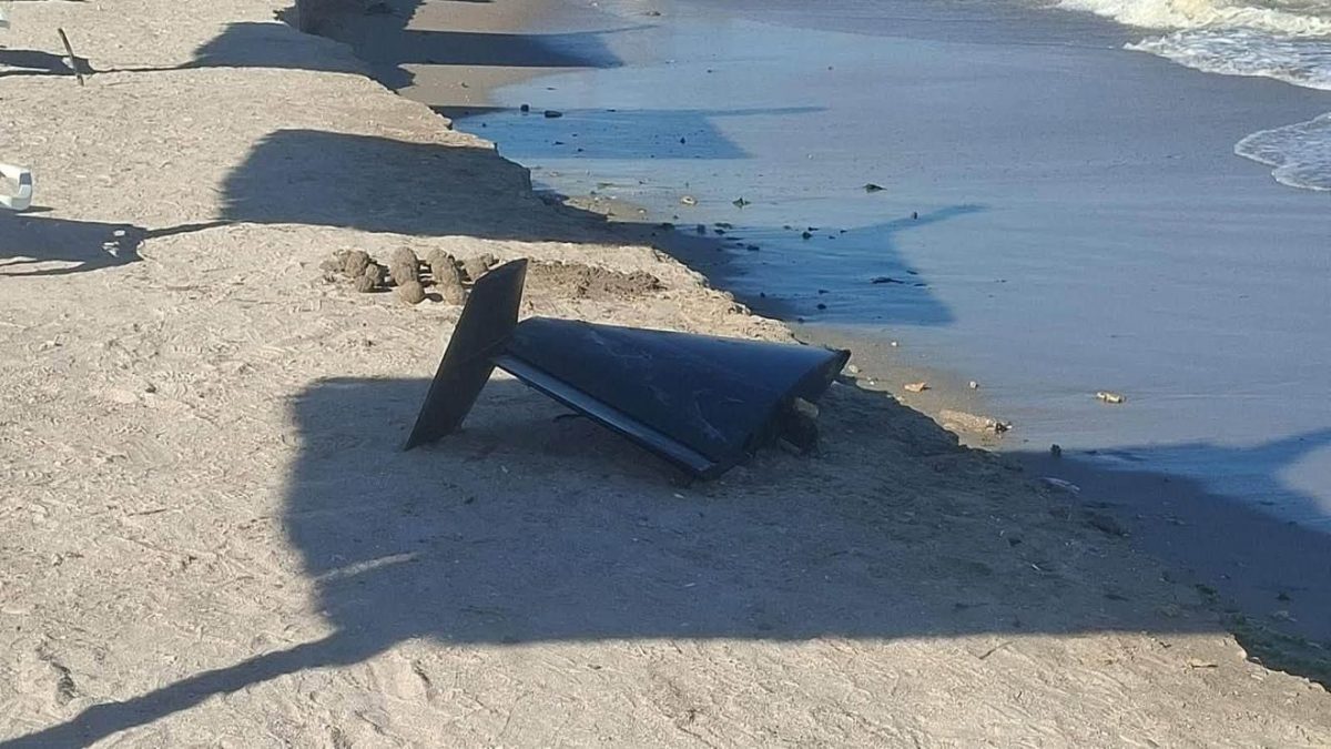 Fragmente de dronă descoperite la Capu Midia. Resturile au fost neutralizate de Forțele Navale Române