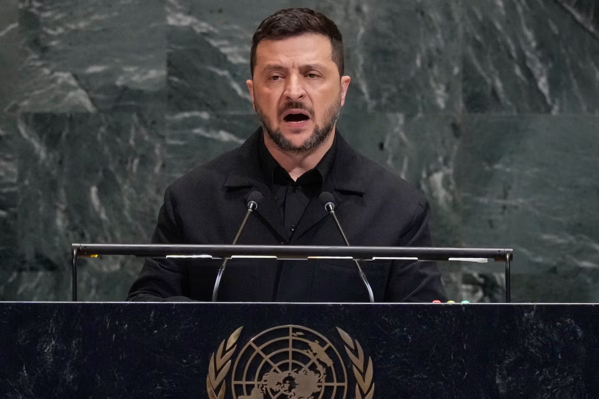 Zelenski și Trump se întâlnesc astăzi la Adunarea Generală a ONU din New York. Președintele Ucrainei anunță că noul „Acord al Dronelor” este gata de semnare