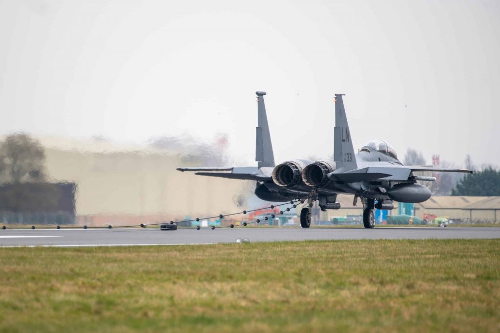 Incident major de securitate la Baza RAF Fairford. Poliția britanică a arestat mai mulți suspecți pentru infracțiuni legate de explozibili