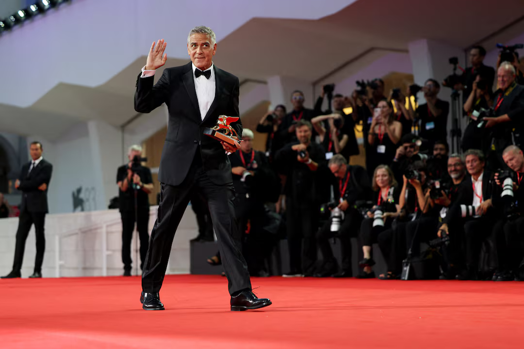 George Clooney, Ellen Burstyn și alte mari nume ale cinematografiei ajung la Veneția pentru Festivalul Internațional de Film