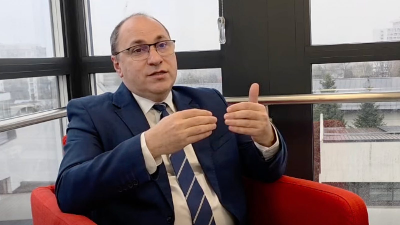 Mihai Dimian cere reguli pentru școli în caz de alertă cu drone. Părinții, sfătuiți să nu vină după copii