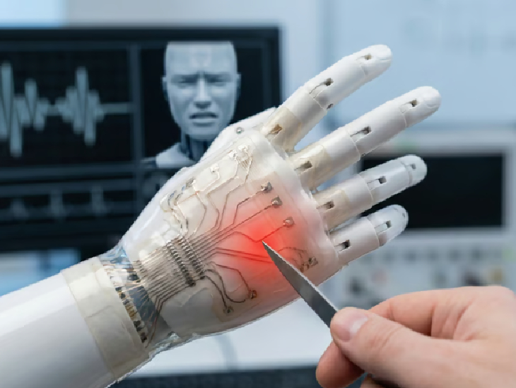 Roboții încep să simtă la fel ca oamenii. Cercetătorii din China au creat o piele electronică prin care roboții detectează atingerea, presiunea sau temperatura