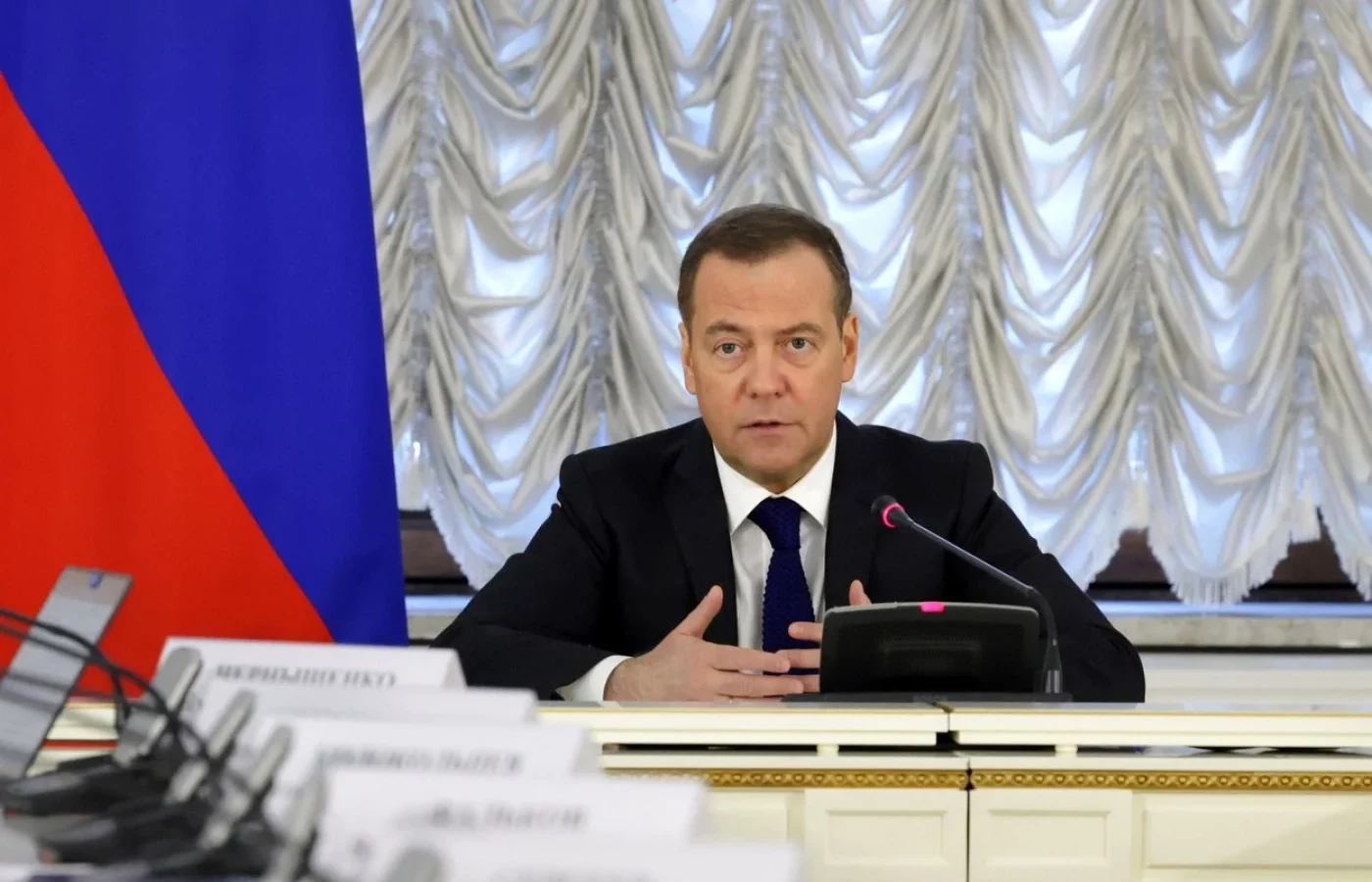 Rusia amenință Germania cu un „atac direct”. Dmitri Medvedev indică inclusiv ținte militare și locuri din Berlin