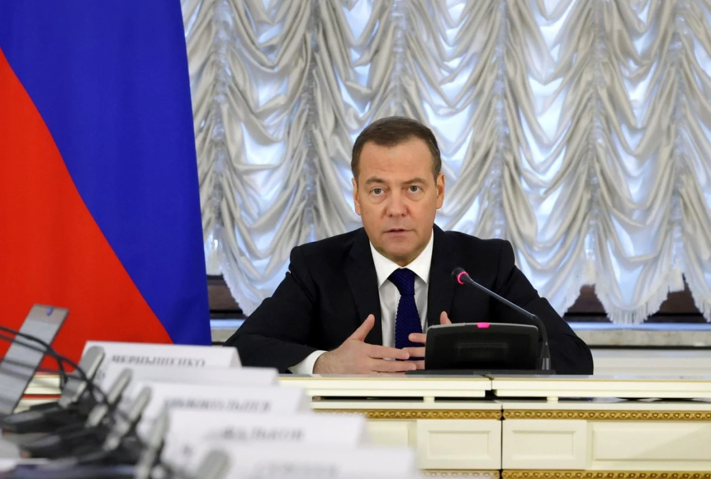 Rusia amenință Germania cu un „atac direct”. Dmitri Medvedev indică inclusiv ținte militare și locuri din Berlin