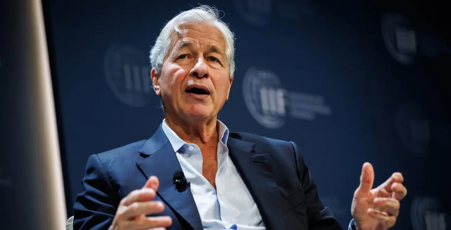 Șeful JP Morgan, Jamie Dimon, propune un „acord uriaș de liber schimb” între SUA și Europa, pentru relansarea economică a Occidentului. Ce condiții ar trebui îndeplinite