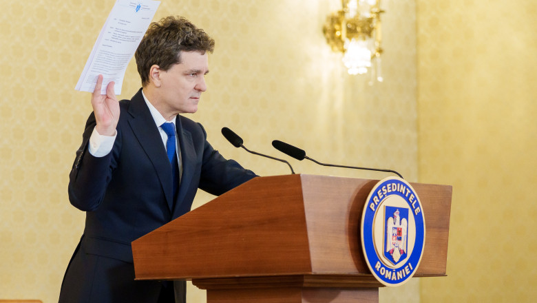 Nicușor Dan a participat în premieră la ședința plenului Consiliului Superior al Magistraturii, alături de Lia Savonea