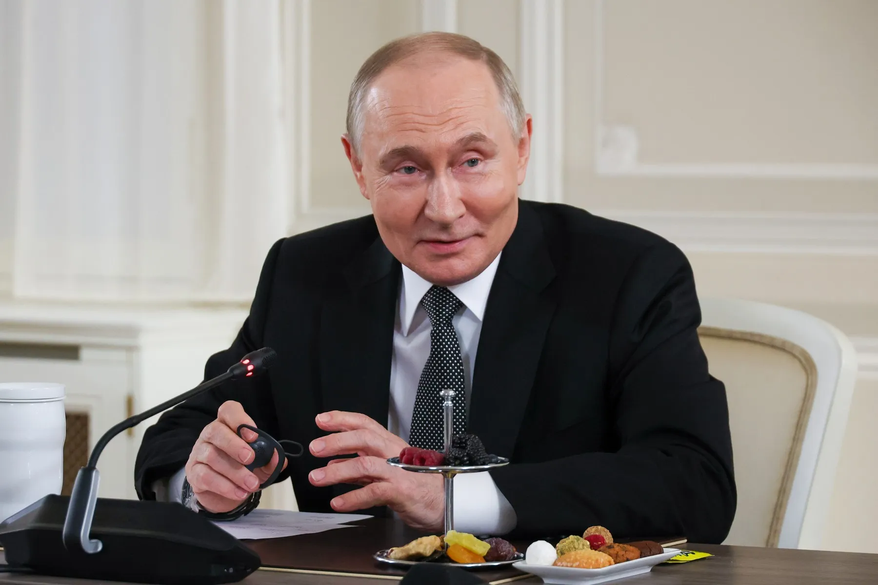 Rușii merg la urne să voteze pentru alegerile parlamentare, pentru prima dată de când Putin a trimis armata în Ucraina. Votul se desfășoară timp de trei zile, inclusiv în teritoriile ucrainene ocupate și anexate de Moscova