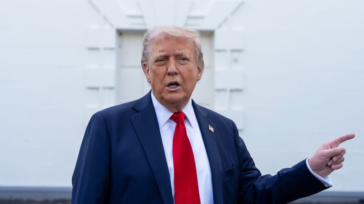 Trump a lansat un sondaj public pentru a schimba denumirea „Inteligenței Artificiale”. Ce variante propune Președintele SUA