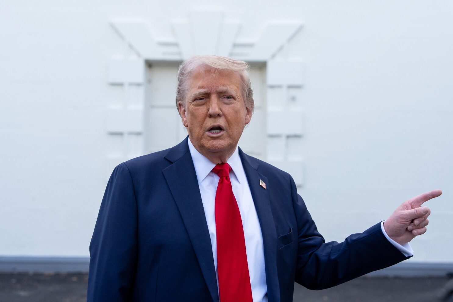 Trump a lansat un sondaj public pentru a schimba denumirea „Inteligenței Artificiale”. Ce variante propune Președintele SUA