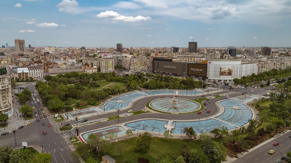 Restricțiile de circulație din Piața Unirii vor fi ridicate înainte de începerea noului an școlar