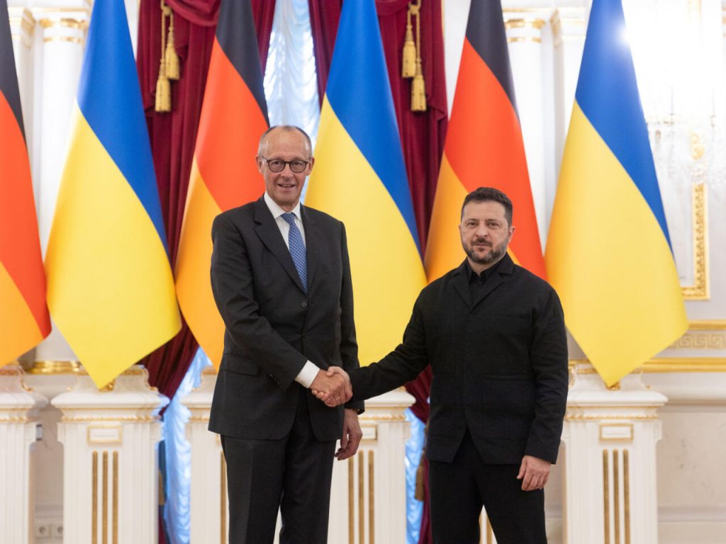 Germania anunță un nou pachet de sprijin pentru Ucraina, în valoare de 1,3 miliarde de euro Mesajul lui Merz pentru Putin, transmis direct de la Kiev: „Opriți acest război fără sens”