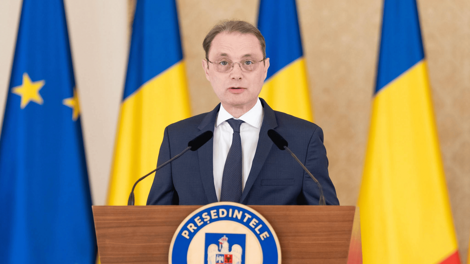 Luca Niculescu, după negocieri: „Toate opțiunile rămân în picioare- Guvern politic, Guvern hibrid, politic și tehnic sau un Guvern tehnocrat”