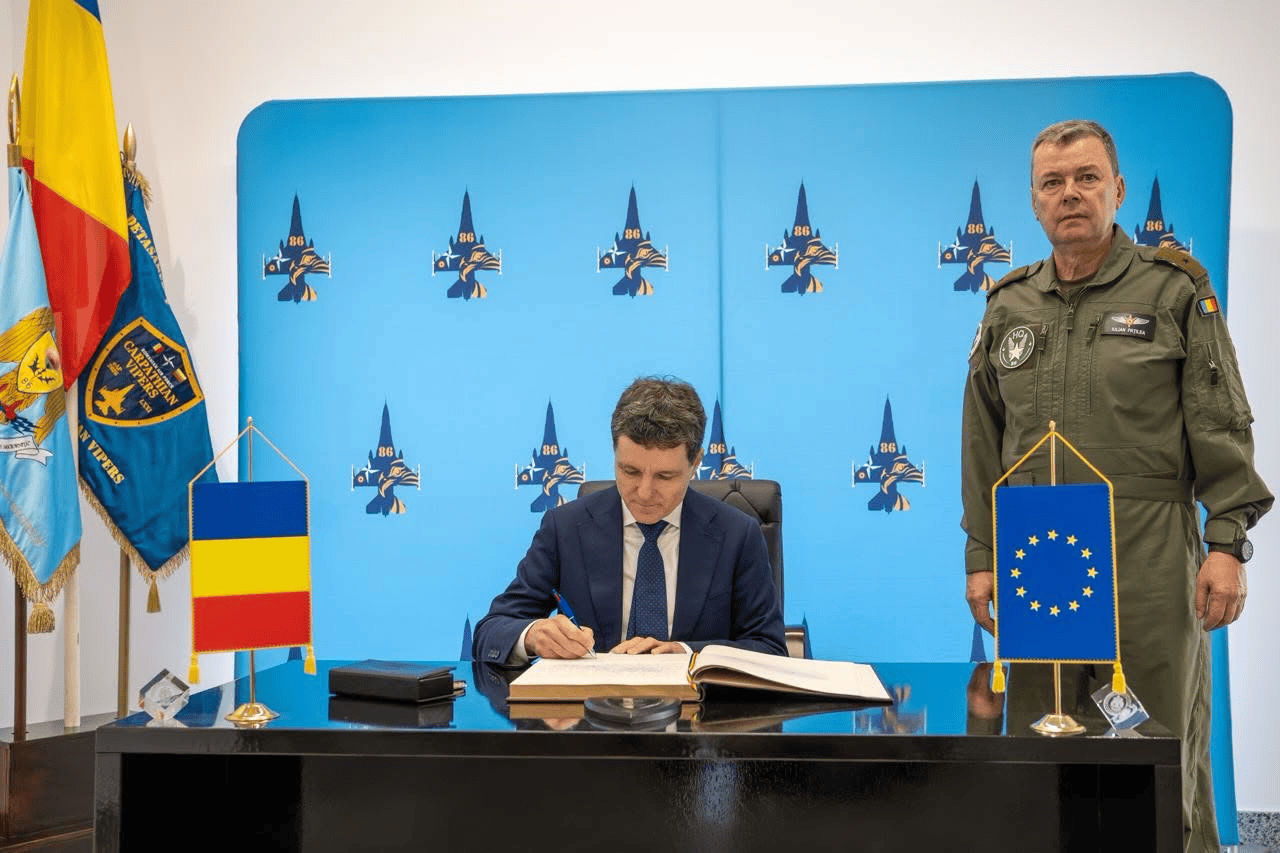 Nicușor Dan, după ce SRI și DIICOT au anunțat că incendiul de la Carfil este legat de o rețea coordonată din Rusia: „Războiul hibrid este purtat de ani de zile. Statul român va acționa cu hotărâre”