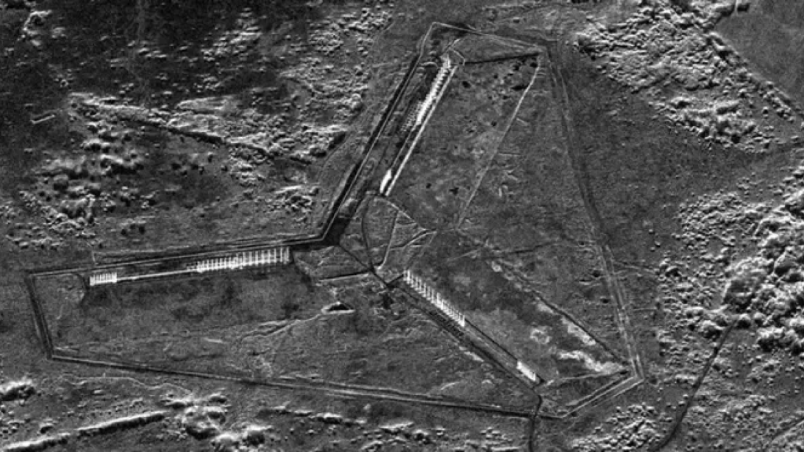 The Times: Rusia a început să desfășoare focoase nucleare și să dezvolte un radar gigantic în regiunea Kaliningrad, după ce a amenințat UK și NATO