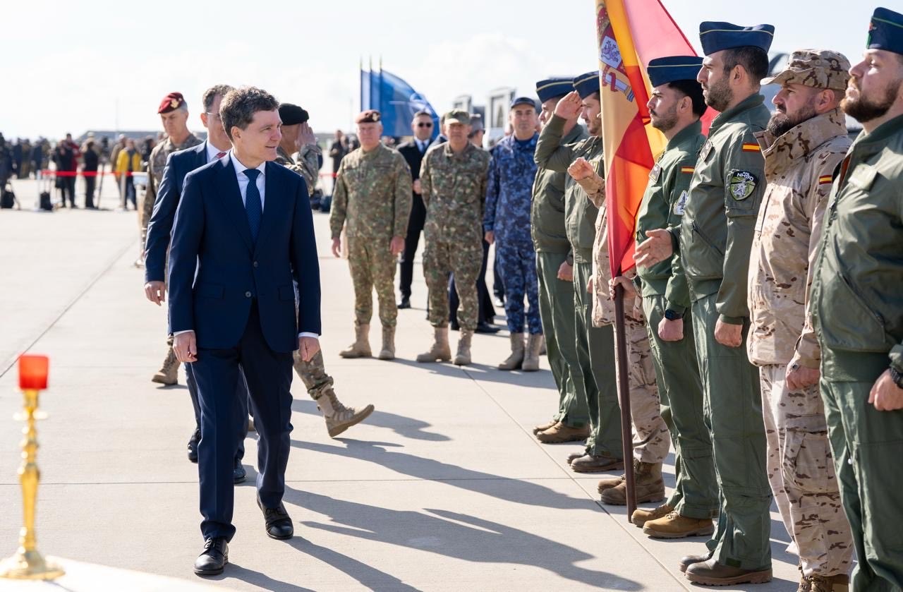 Nicușor Dan: „Deloc întâmplător, Armata este instituția în care românii au cea mai mare încredere”