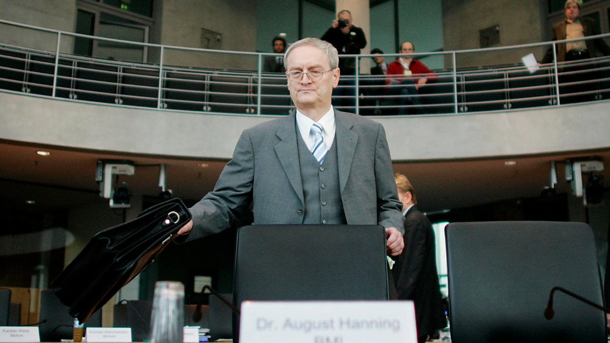 August hanning