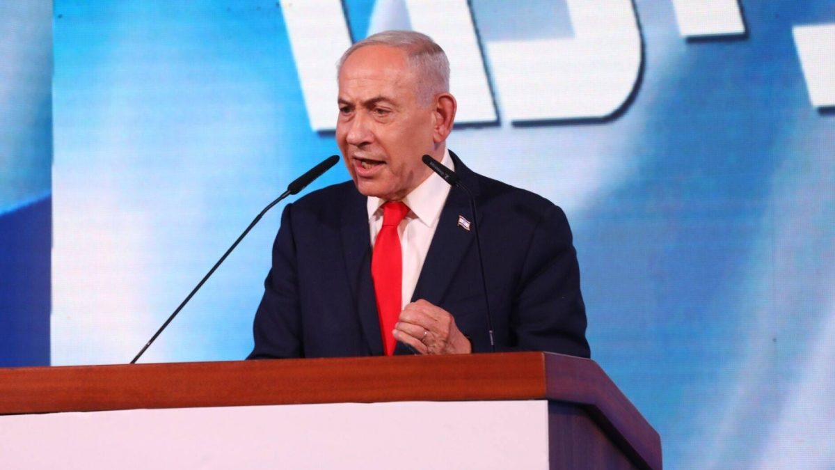 Blocaj politic în Israel după alegeri. Rezultate parțiale: Netanyahu obține 53 de mandate, Eisenkot 48; niciunul nu poate forma o majoritate. Netanyahu acuză fraudă electorală, Comitetul Electoral respinge acuzațiile