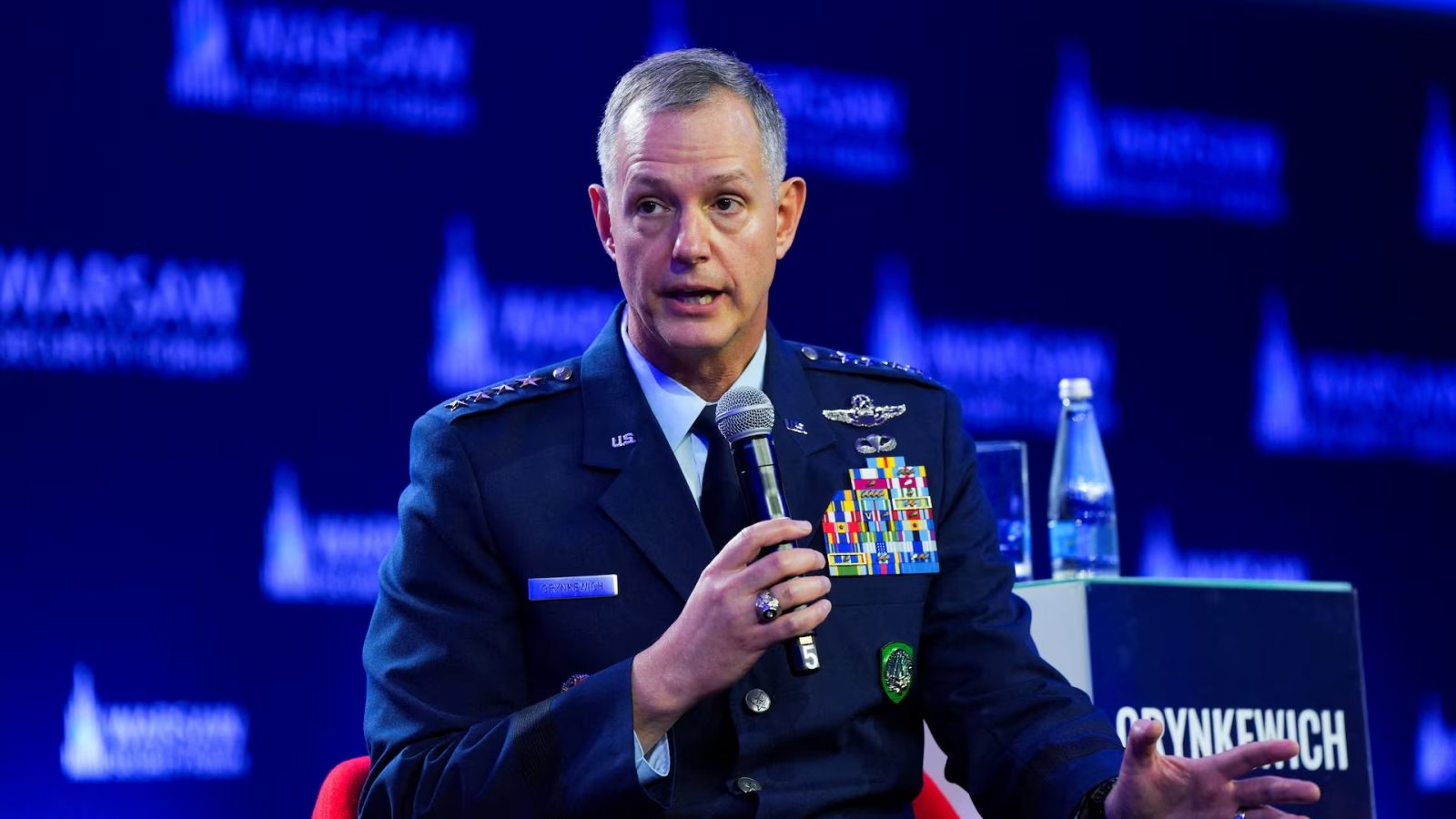 Comandantul suprem al NATO, generalul american Alexus Grynkewich, avertizează ferm Rusia: „Orice atac ar fi complet inutil. Cine e atât de prost să ne atace va fi zdrobit”