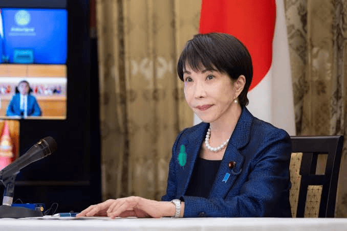 Prima femeie Premier a Japoniei spune că are o zi de lucru mai lungă decât bărbații. Motivul? Machiajul și treburile casnice
