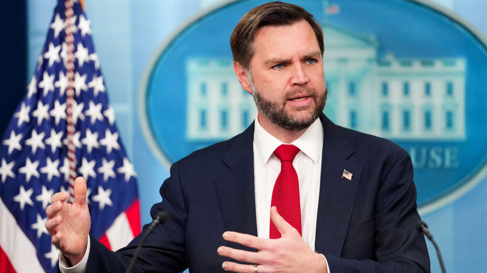 WSJ: JD Vance i-a trimis o scrisoare unui lider iranian radical, la ordinul lui Trump, pentru a relansa negocierile. Statele Unite încearcă să oprească războiul