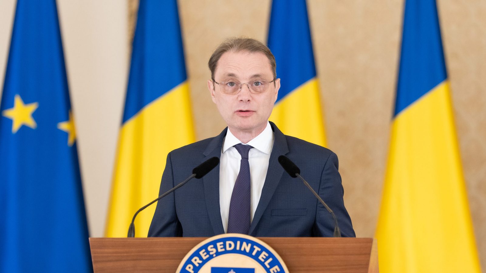Luca Niculescu a început consultările cu PSD, PNL și UDMR pentru formarea Guvernului: „Am avut discuții bune și foarte concrete”