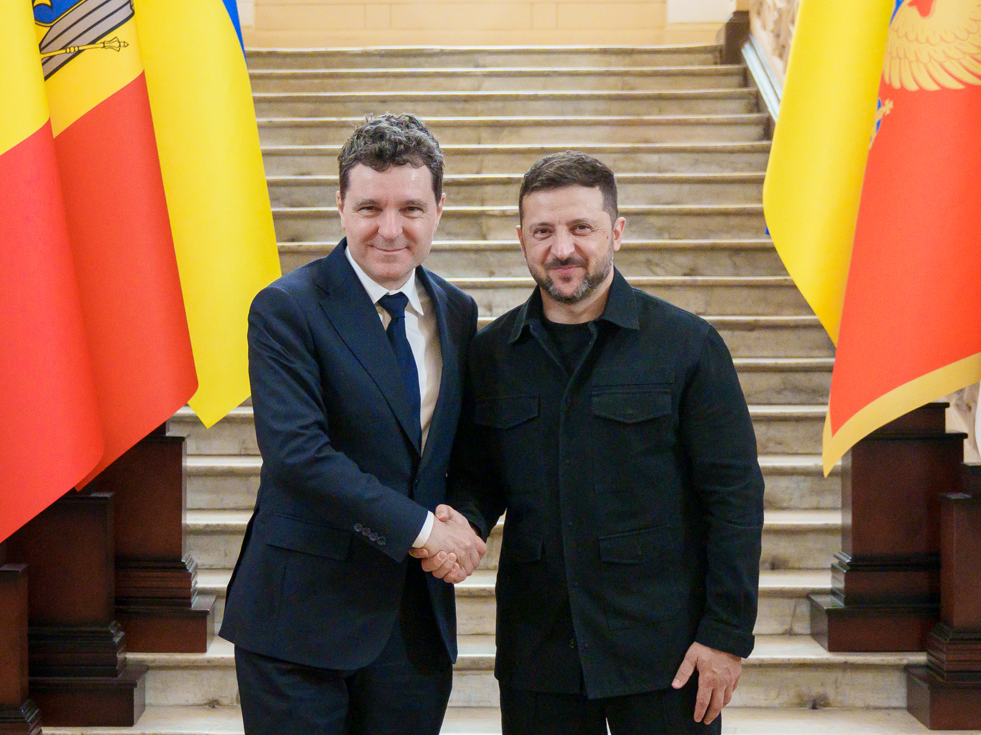 Pas important pentru românii din Ucraina: Nicușor Dan salută decizia lui Zelenski de a promulga legea privind educația în limba maternă
