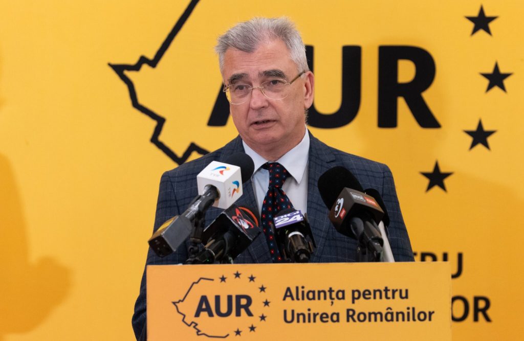 Petrișor Peiu, liderul senatorilor AUR: „Nicușor Dan încalcă Constituția și pășește, zi de zi, pe urmele dictaturii regale a lui Carol al II-lea”