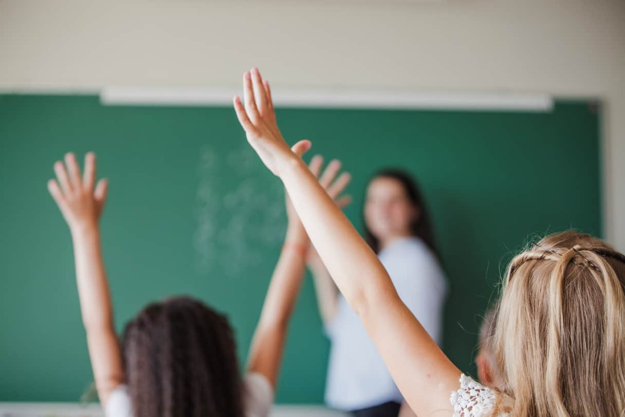 Google le oferă profesorilor și elevilor din România un instrument gratuit pentru depistarea conținutului generat cu A.I.