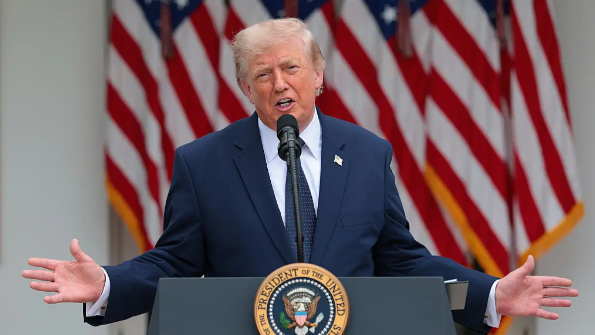 Trump anunță că vrea să facă afaceri „și cu Ucraina, și cu Rusia” după încheierea războiului