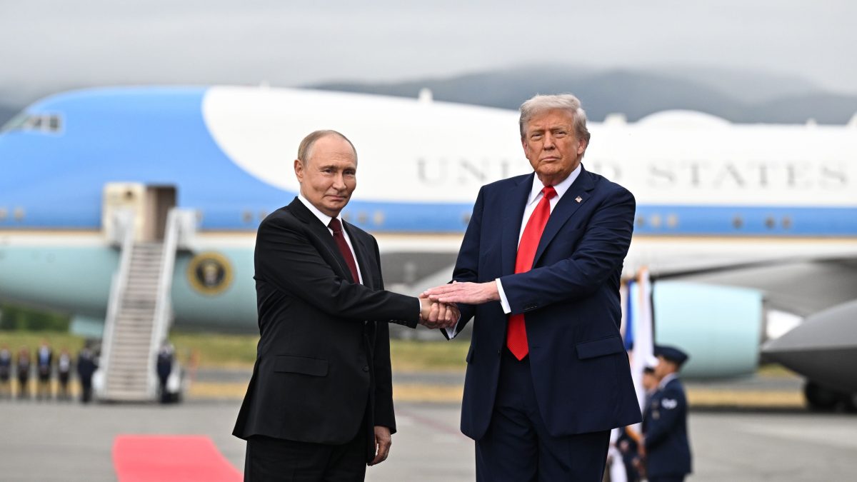 Trump anunță că va vorbi la telefon cu Putin despre posibilul focar de ciumă din Rusia